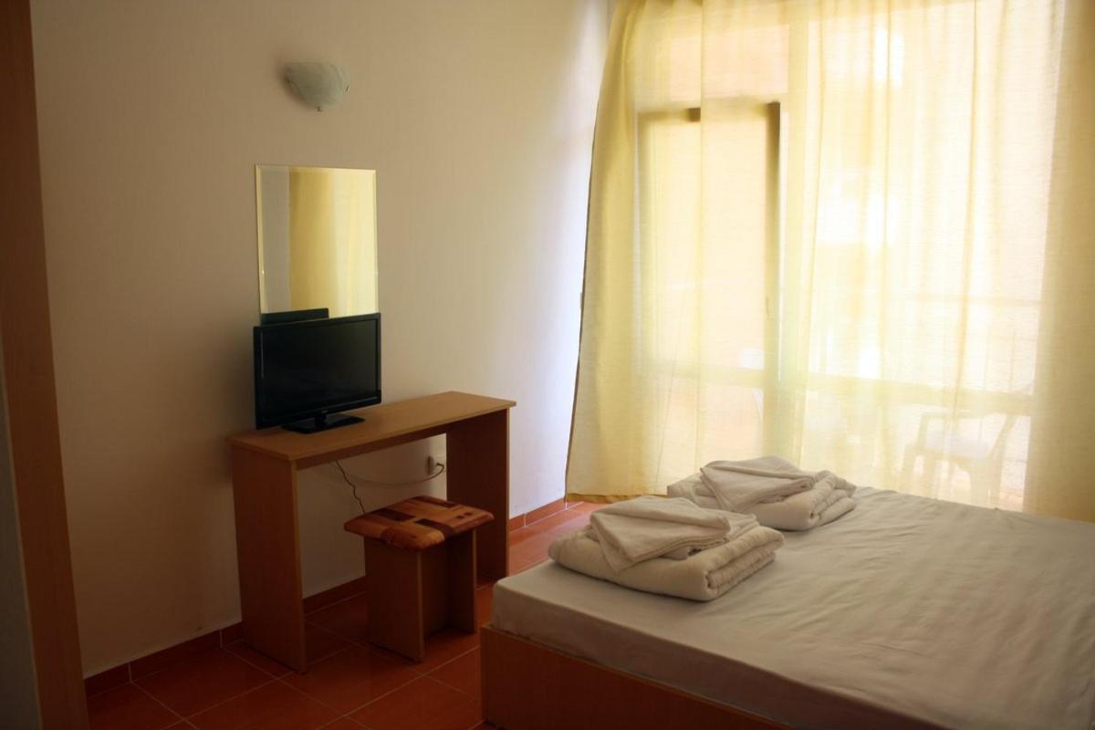 Guest Rooms Venera Primorsko Exterior foto